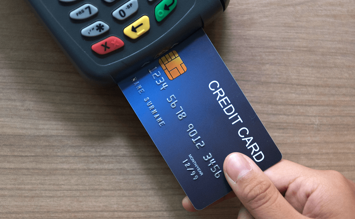 Credit-Cards-vs Prepaid Cards